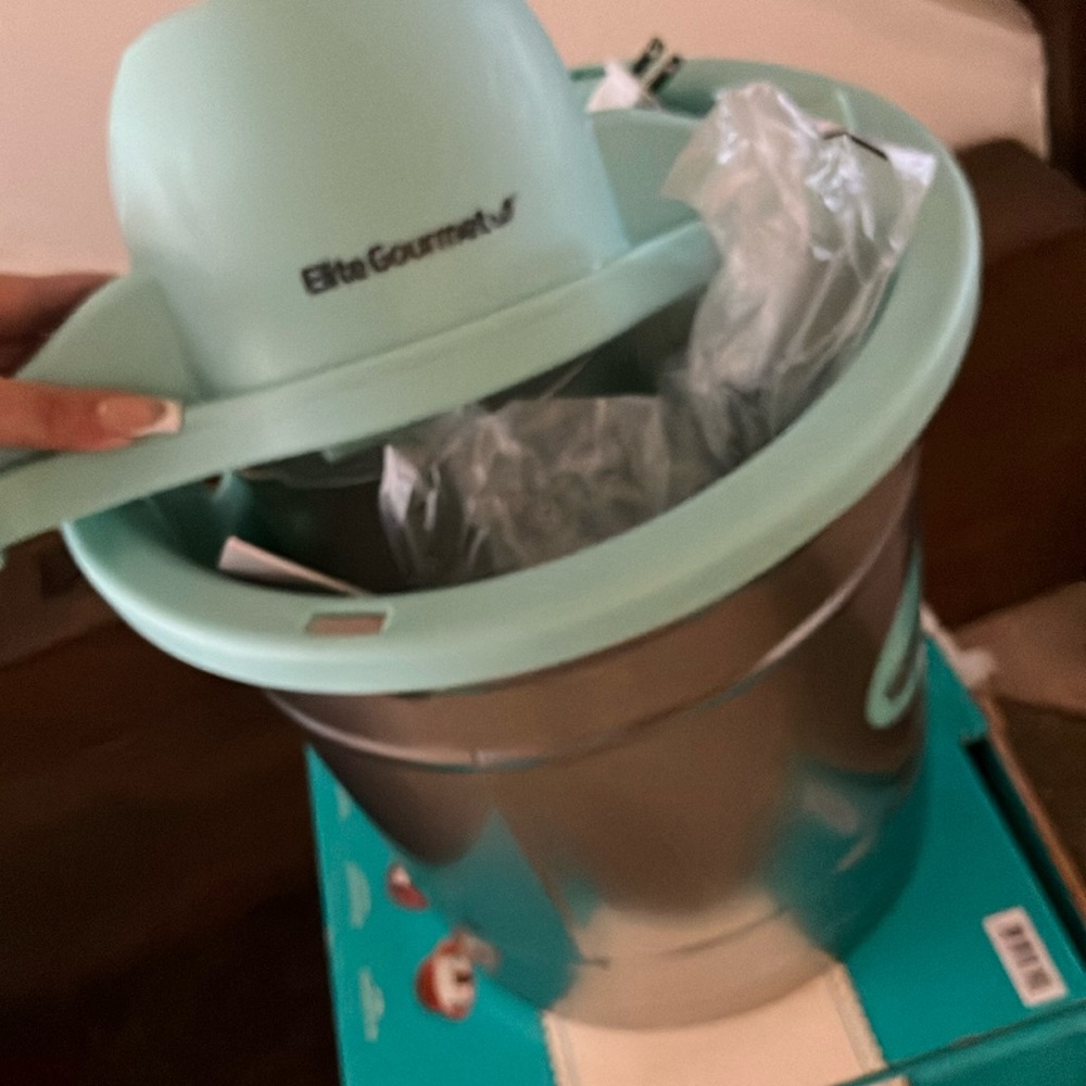 Elite Gourmet Ice Cream Maker